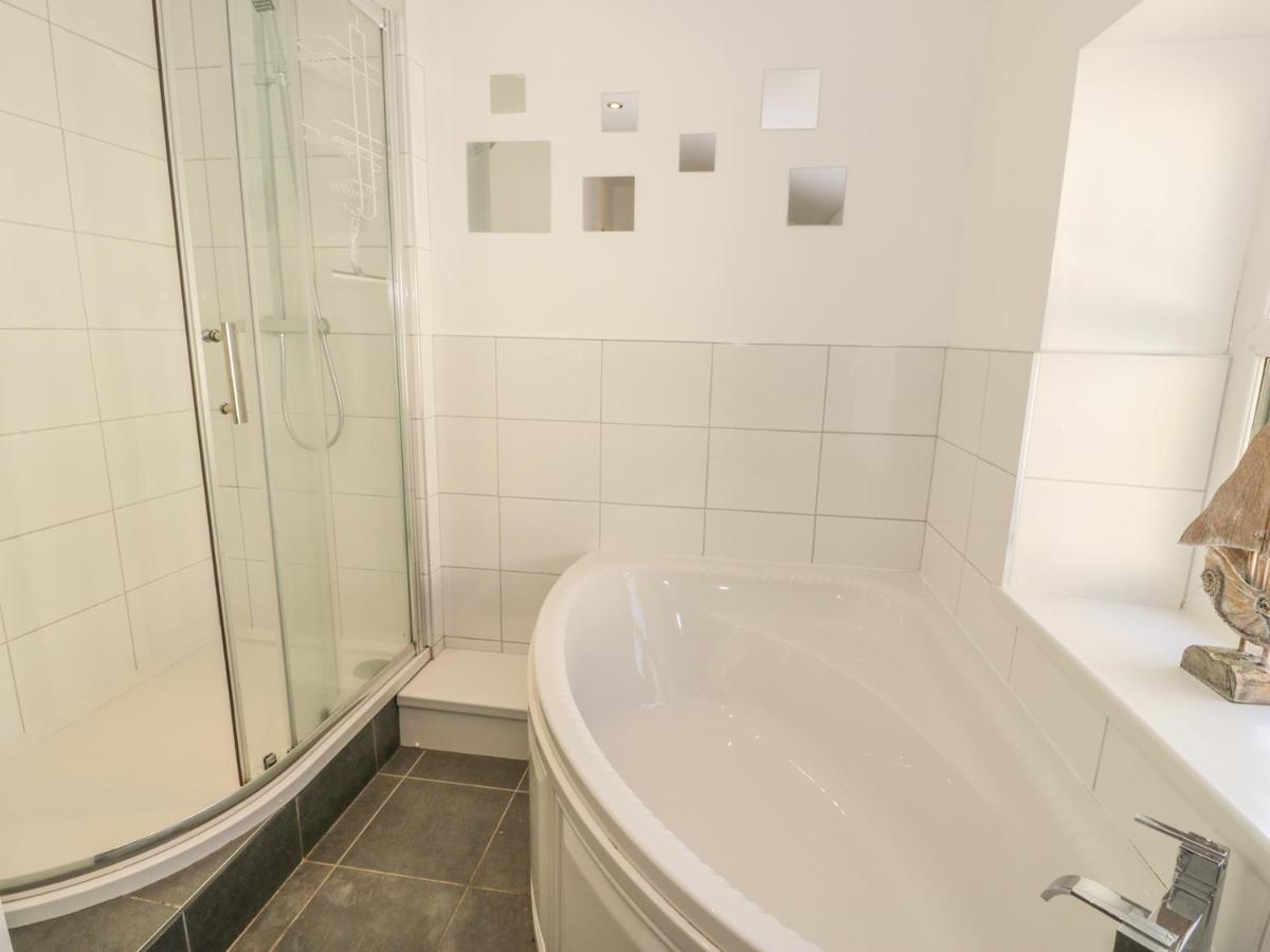 Chwech Holiday home Menai Bridge